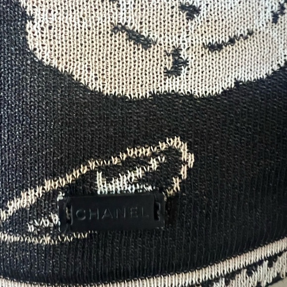 Chanel Top Black/Brown Tan Camelia Design Size 36/ US 4-6. - Picture 13 of 15